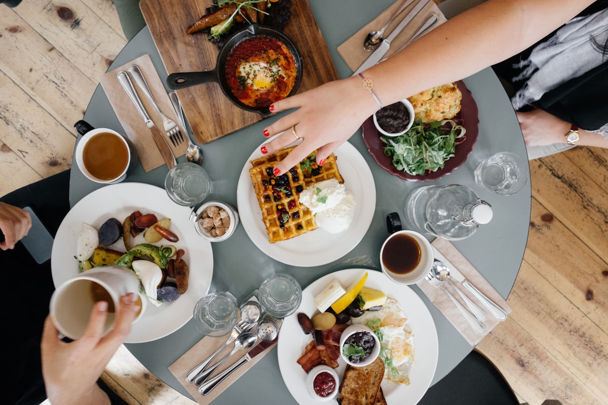 Restaurant Tipping [2026]: What's Expected and What's Actually Fair