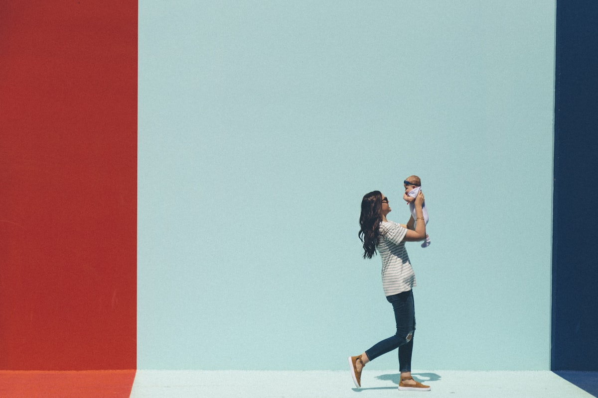 Newborn Care Guide [2026]: What the Research Shows