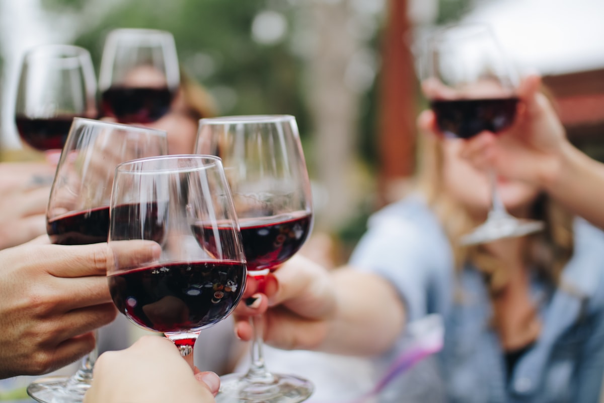 How to Order Wine at a Restaurant Without Feeling Like You Don't [2...