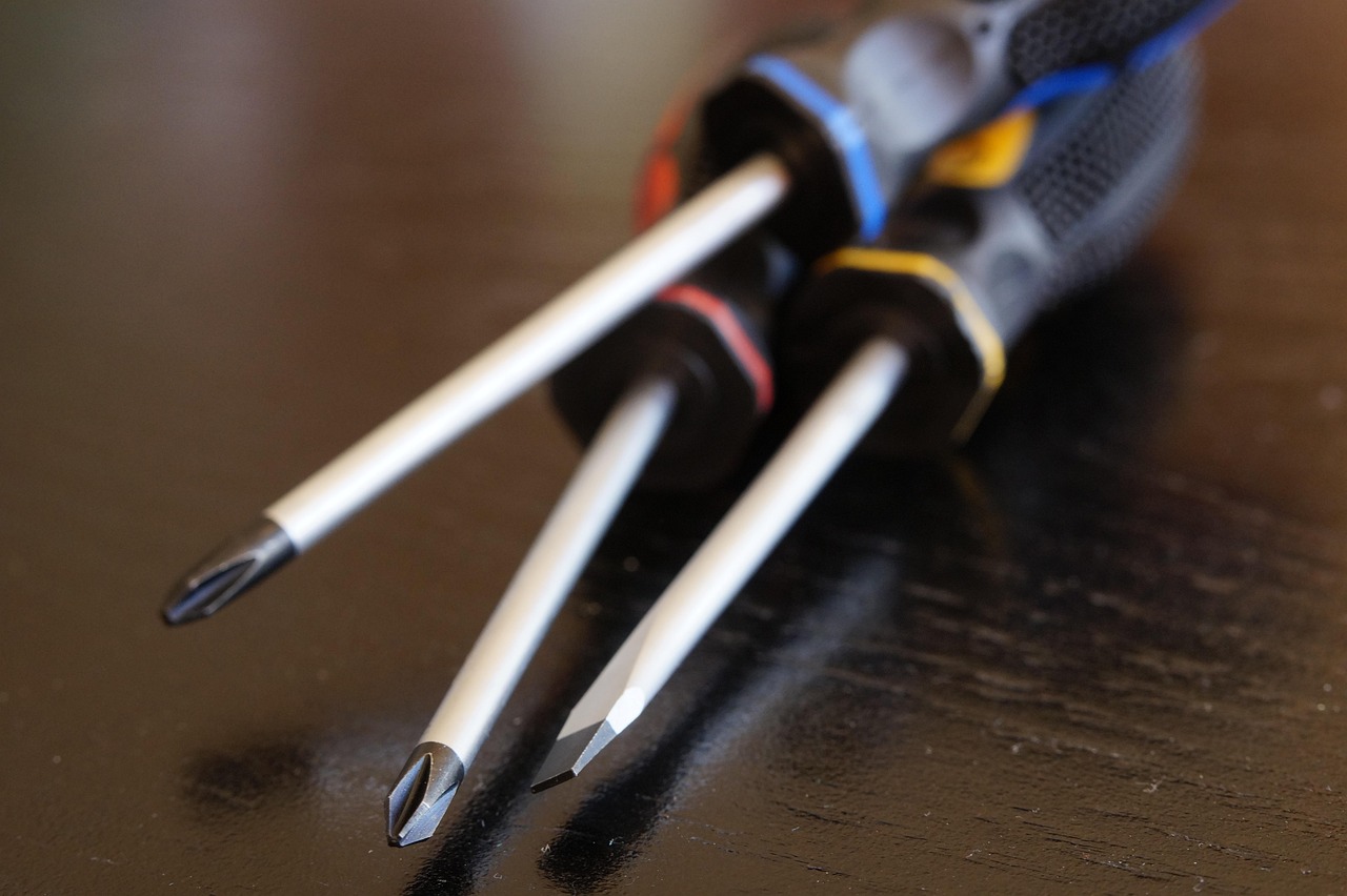 Async Work Tools in 2026: What Actually Reduces Meeting Load and What Does Not