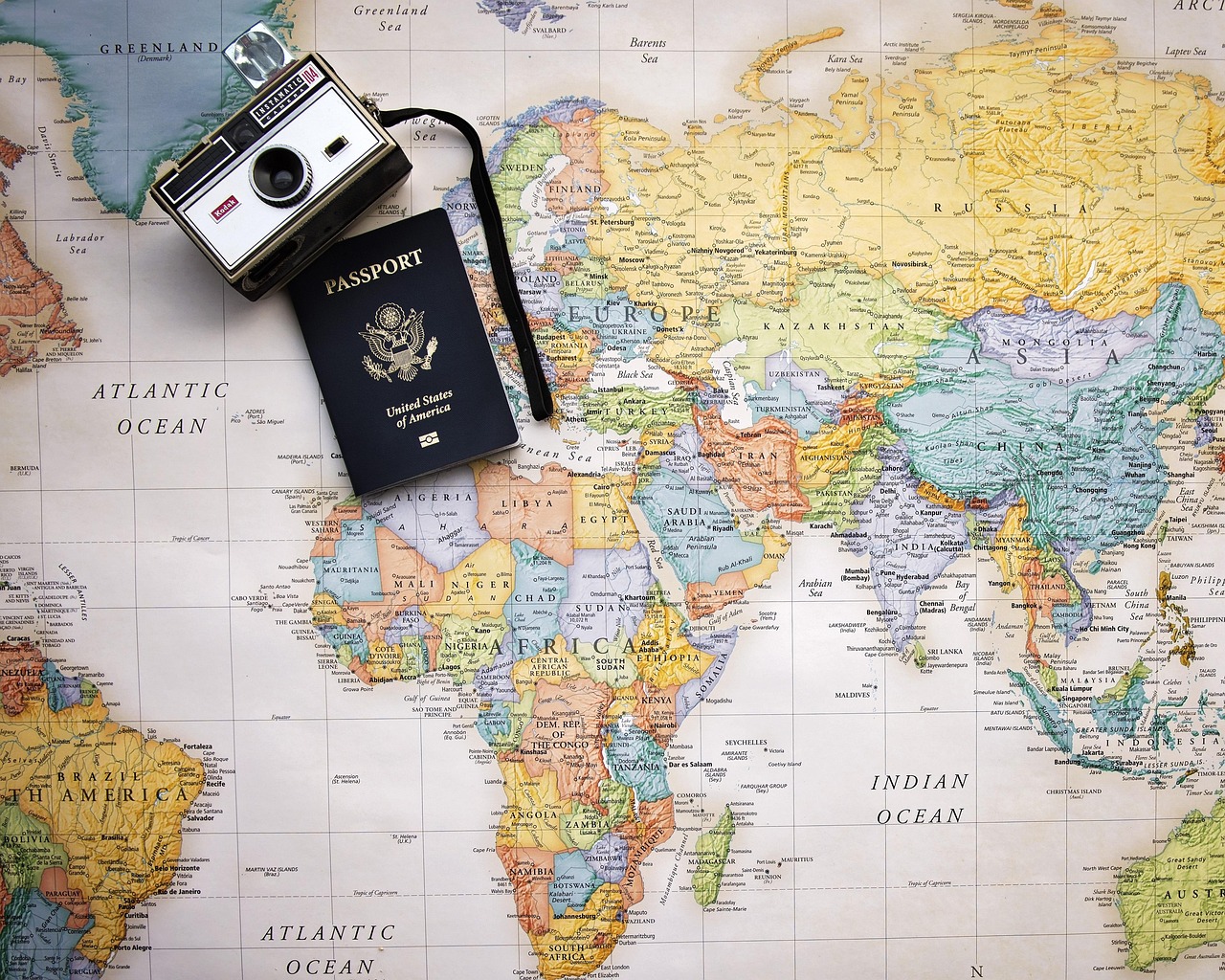Hiking Navigation in 2026: Why You Still Need to Know Map and Compass