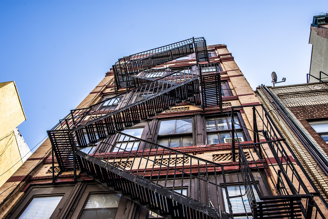 Landlord-Tenant Law: What Both Sides Actually Need to Know [2026]