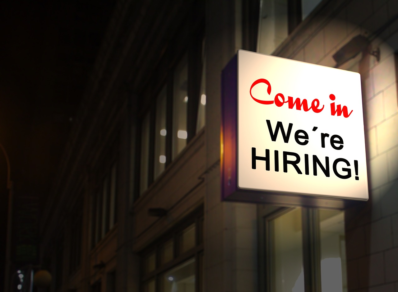When and How to Negotiate After Receiving a Job Offer: The Timing and Approach That Works