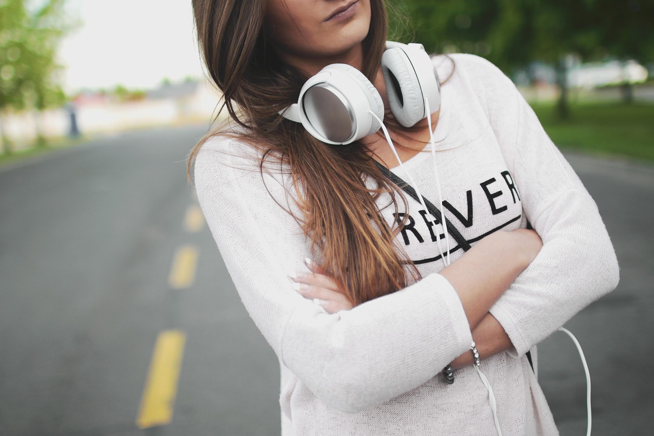 Noise-Cancelling Headphones [2026]: 5 Things That Actually Matter (And 3 That Don't)