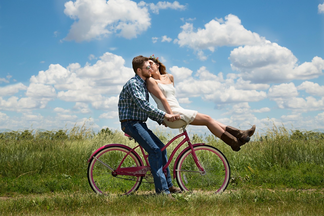Parasocial Relationships in 2026: Why We Feel So Close to People We Have Never Met