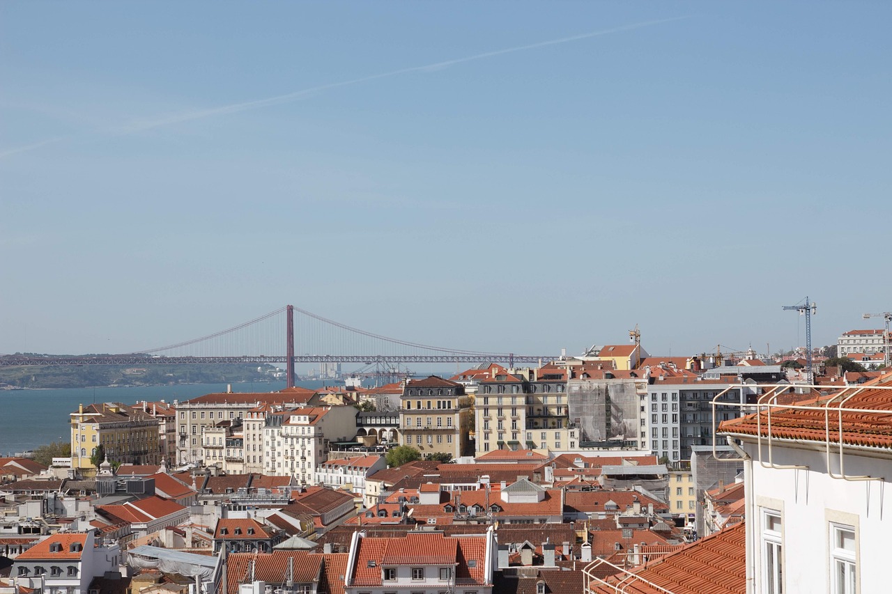 Portugal Travel Guide [2026]: Beyond the Instagram Version