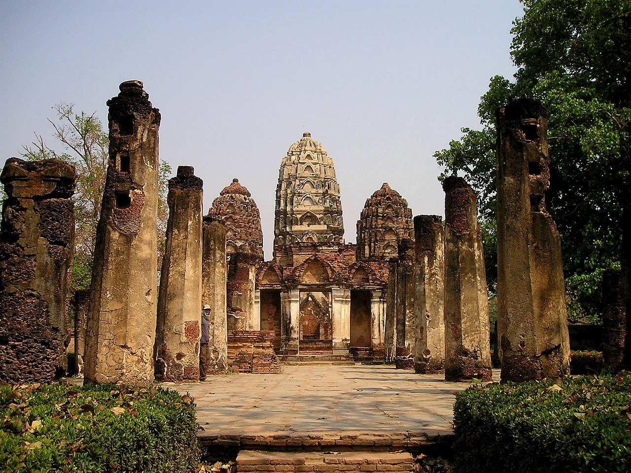 Buying Property in Southeast Asia: 5 Countries Compared [2026]