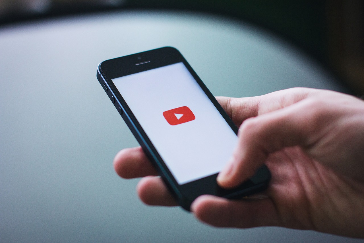 YouTube Audience Retention in 2026: 9 Patterns From 200+ Hours of Analysis