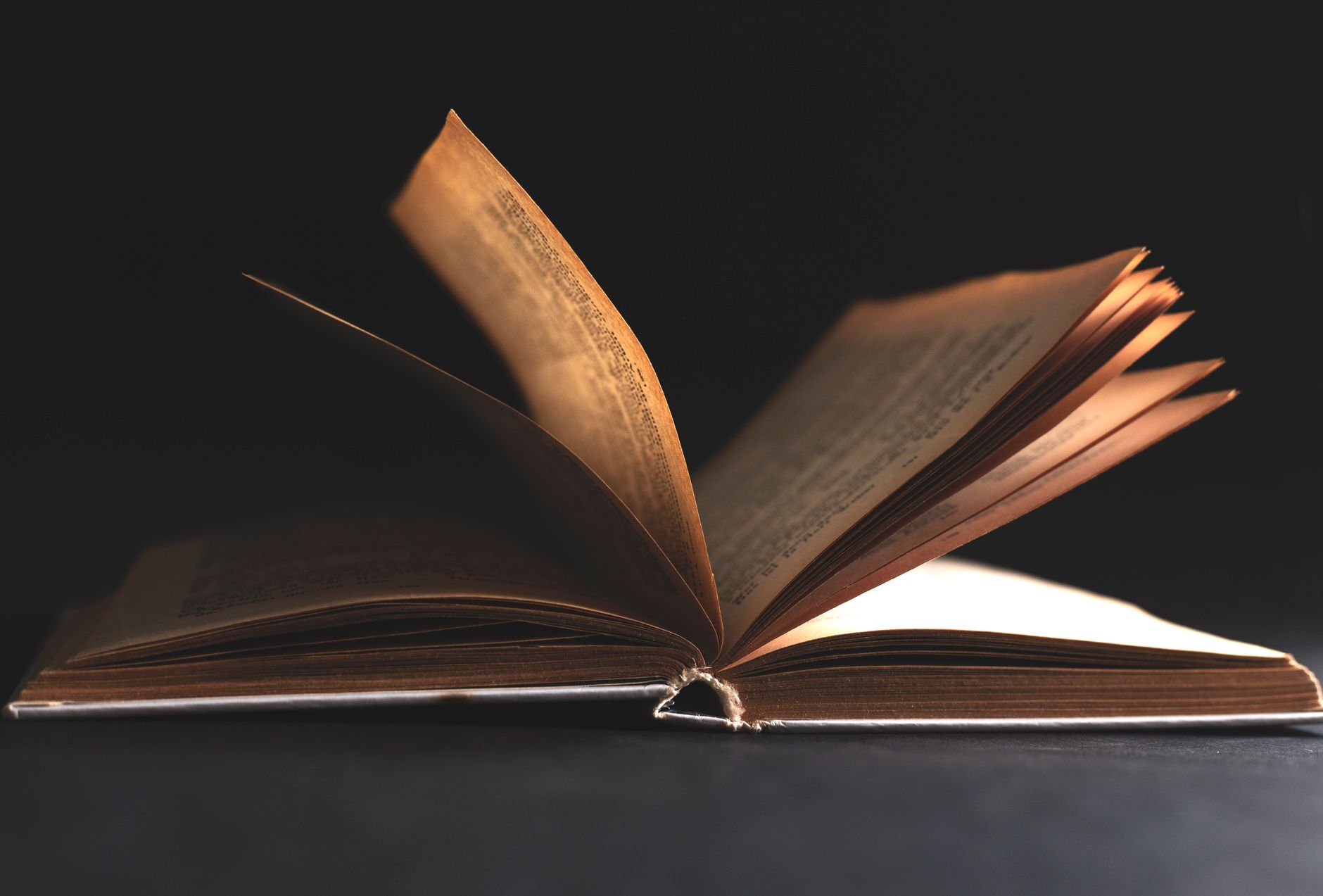 Nonfiction Writing [2026]: How to Write Something People Actually Finish Reading