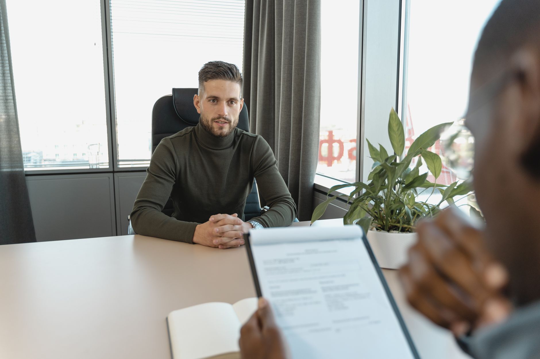 Remote Job Interviews in 2026: 6 Things You Must Do Differently Than In-Person