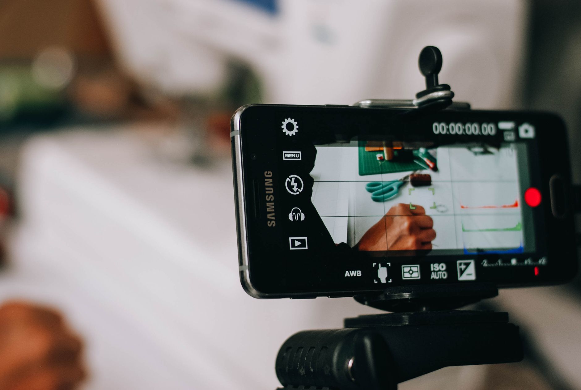 Smartphone Photography [2026]: How to Actually Take Better Photos Without a Camera