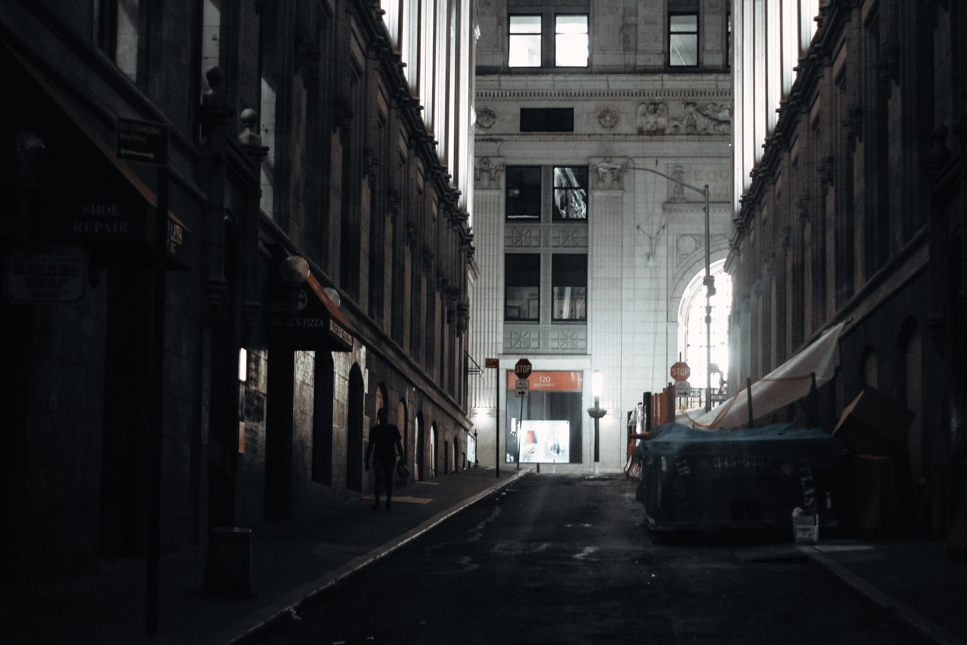 Street Photography Composition: 6 Framing Techniques That Separate Good From Great